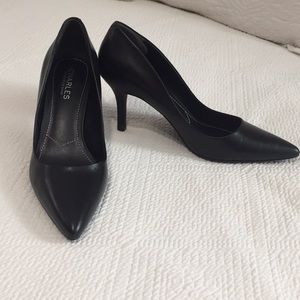 Black Charles David heels